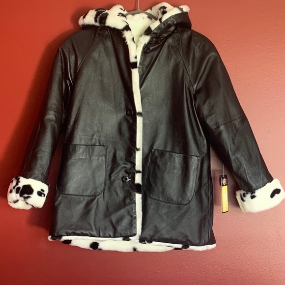 Large Kid’s Reversible Luxe Coat - Picture 2 of 5